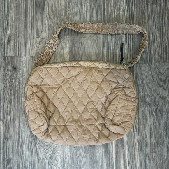 Free people Run About Sling Bag - Picture 7 of 9